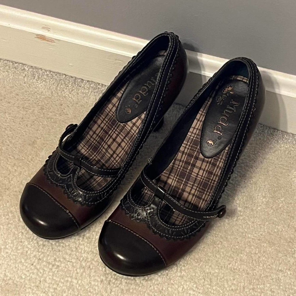 Mudd muguire mary jane brown shoes